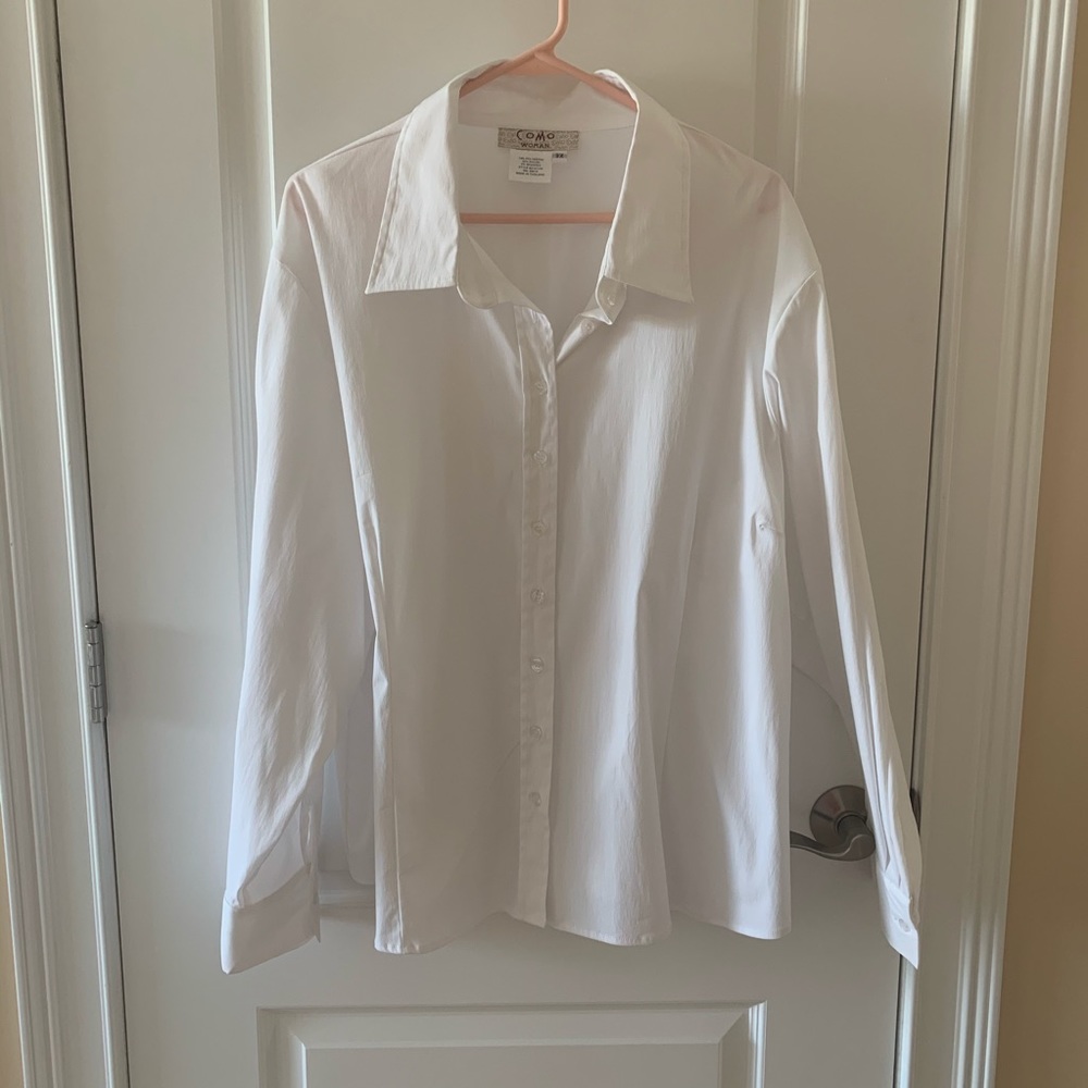 Como button down